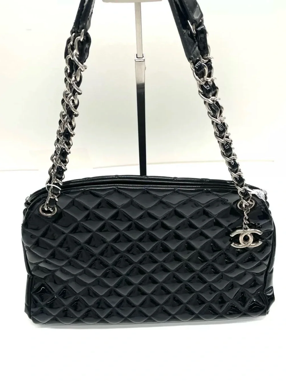 CHANEL Black Quilted Patent Shoulder Bag with Chain and CC Charm